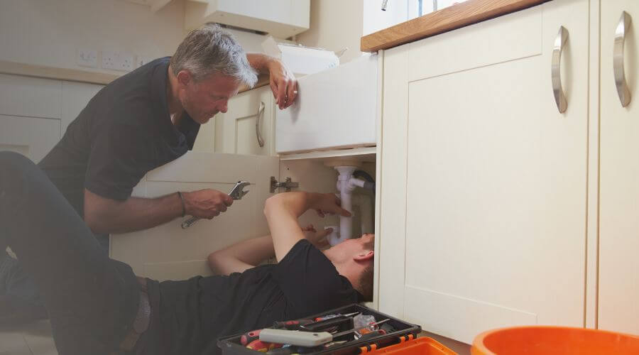 Professional burst pipe repair services in McDavid, FL